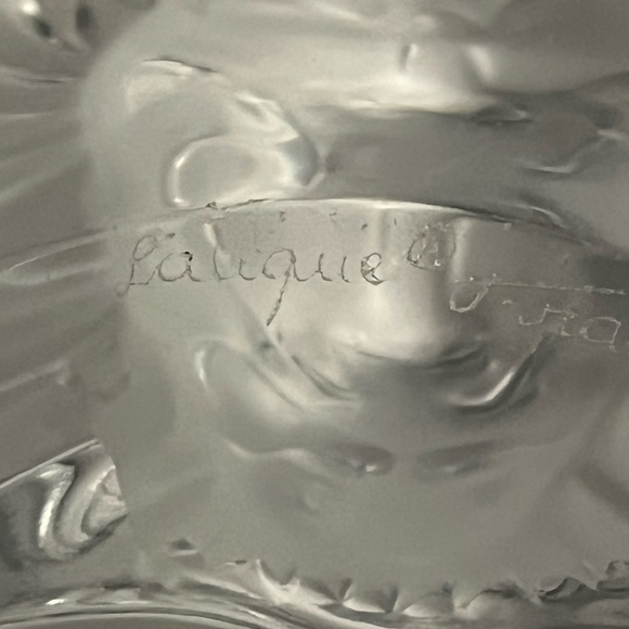 Lalique France Crystal Lion Head Ashtray - Picture 3 of 4